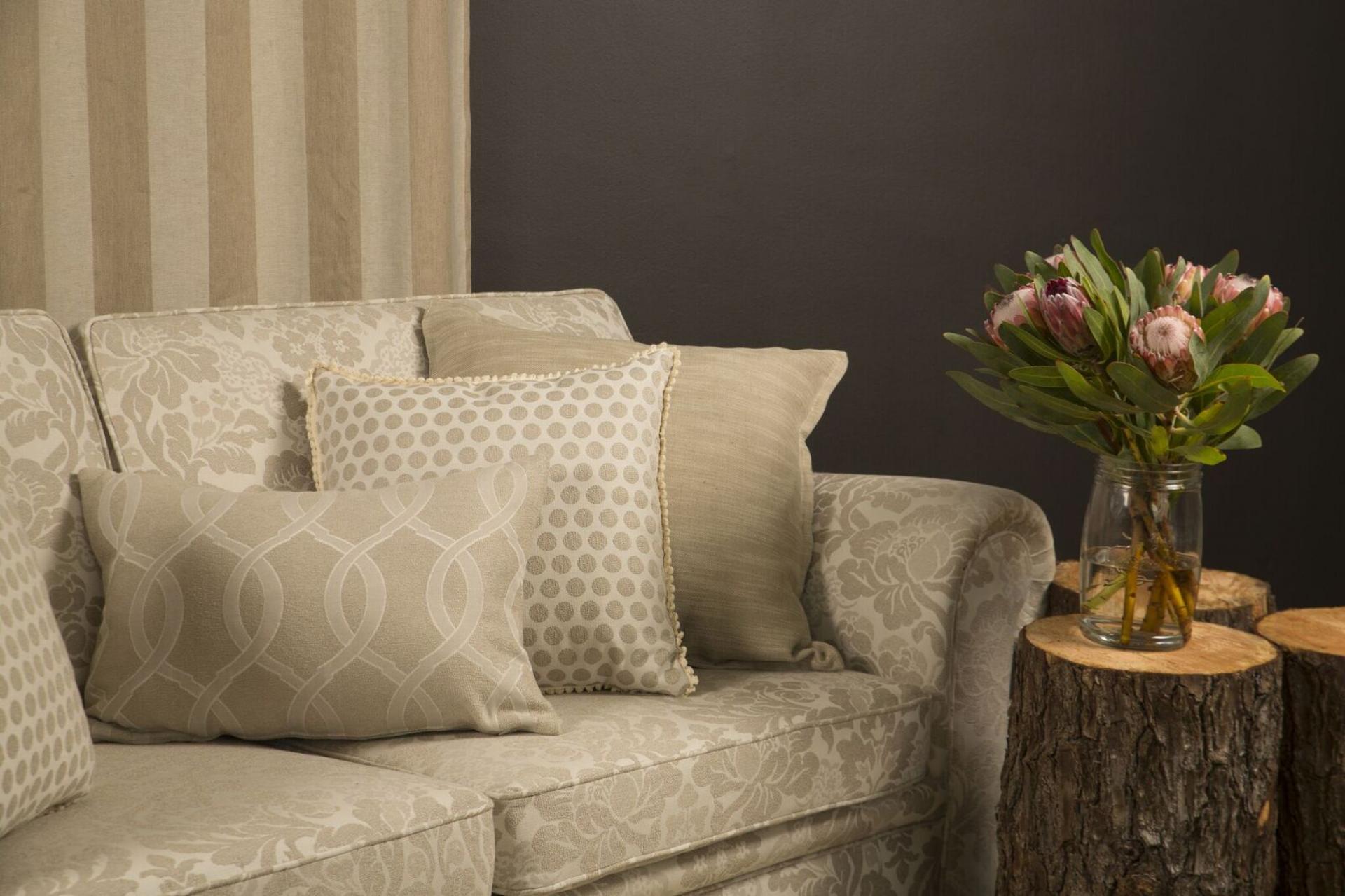 Poetry couch with proteas